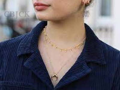 How to Layer Necklaces