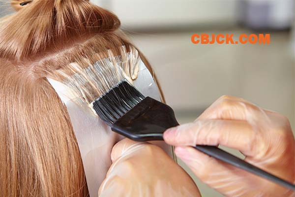 How Long to Wait to Wash Hair After Coloring 